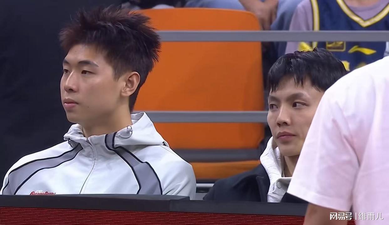 只能交易出去?广东“新后卫”将跌出轮换,或遭多队疯抢!