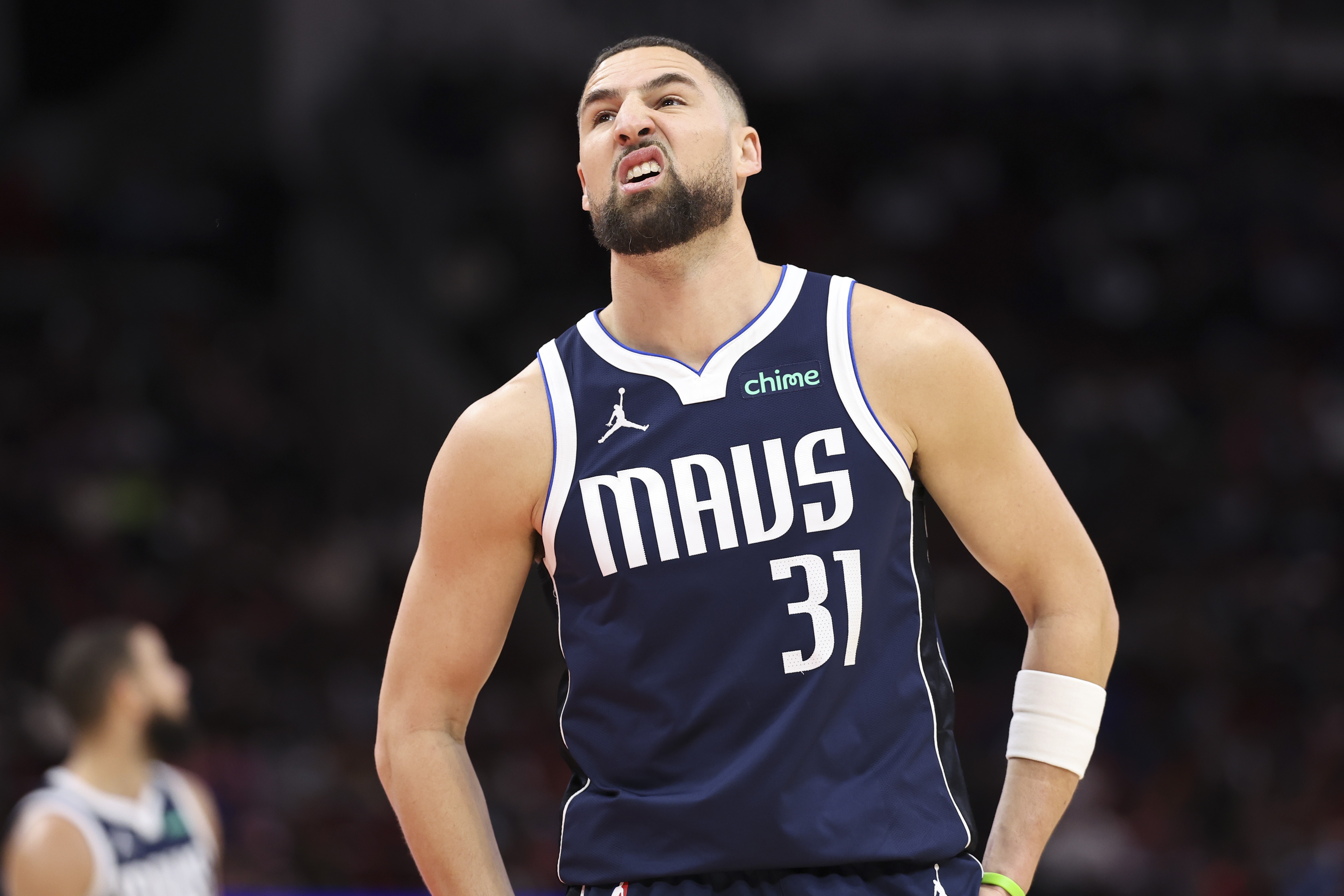 世界杯-尽力输出！克莱全场13投7中&amp;三分10中4 拿下18分1篮板2助攻