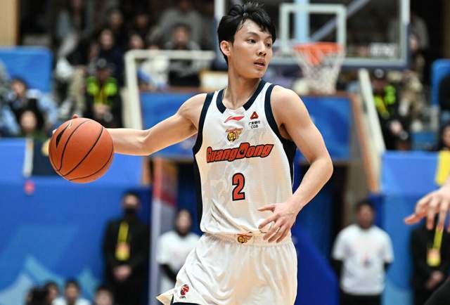 国际足联世界杯-广东输球揪出最大祸首！上场17分钟球队输10分，杜锋真高估他了？